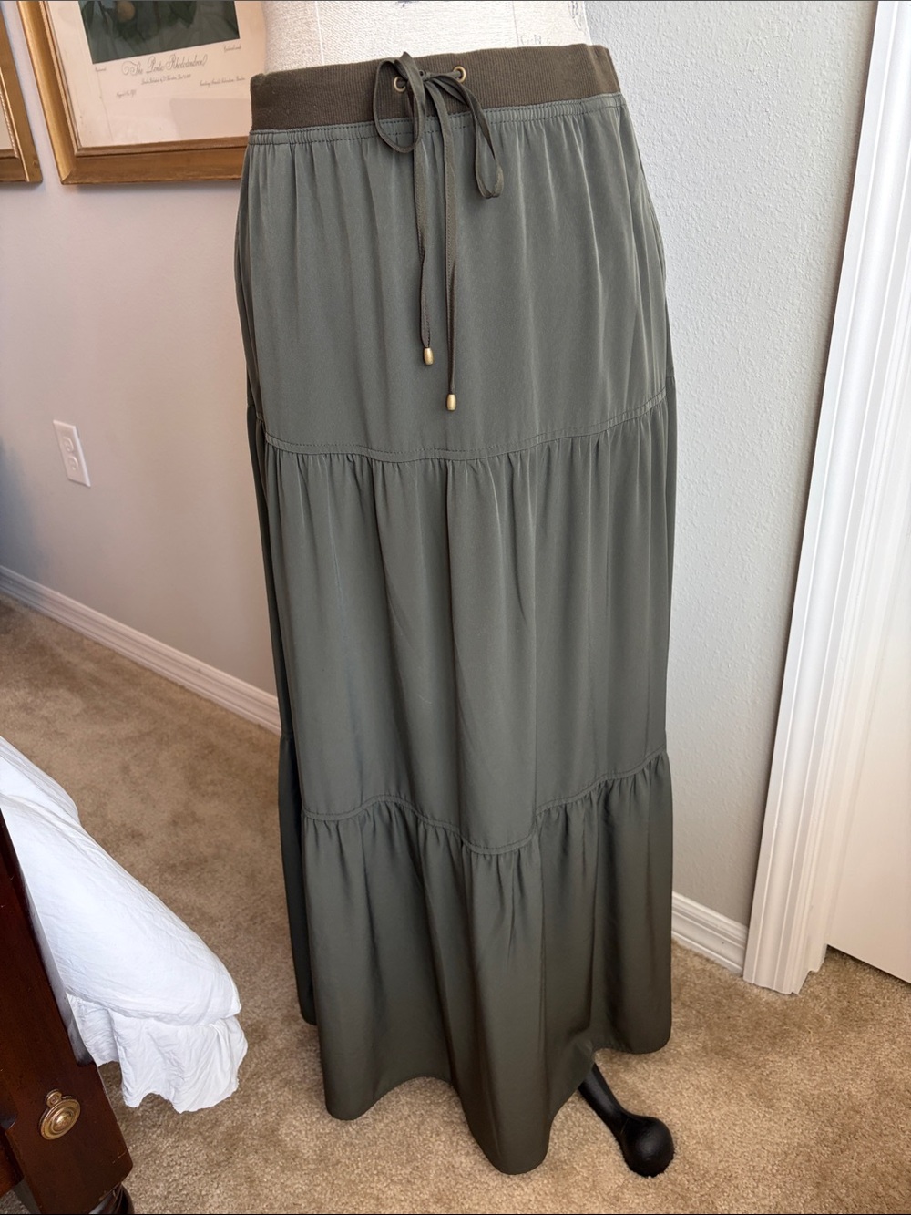 Jones New York Olive Tiered Maxi Skirt